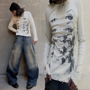 EYES PRINTED LONGSLEEVE